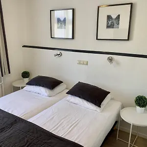 2* Otel De La Bourse